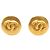 Orecchini Chanel Gold CC placcati oro tondi con clip D'oro