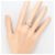 Autre Marque Eleganter 18K Weißgold-Ring mit Diamant Golden - Ansicht 7