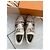 Louis Vuitton LV Trainer Sneakers in pelle marrone e crema Bianco Beige - vista 3