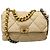 Chanel 19 Schultertasche mit Klappe aus gestepptem beigem Lammleder 2020 Größe Medium mit Mix-Metal-Hardware