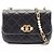 Borsa a tracolla Chanel in pelle matelassé nera Nero
