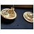 Autre Marque Goldfarbene runde Stecker-Ohrringe Golden - Ansicht 5