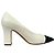 Timeless Stilettos Chanel CC de punta fina en piel blanca Blanco