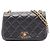 Borsa a tracolla Chanel 19 in agnello nero