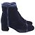 Botas Stuart Weitzman con borde deshilachado en terciopelo azul