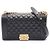 Borsa a tracolla Boy di Chanel in pelle di vitello martellata nera Nero