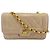 Borsa a tracolla Chanel Matelassé Diana Flap Beige