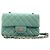 Chanel Mini Matelassé Schultertasche in Grün