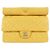 Bolso de cuero amarillo Chanel AS4199