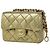 Charm per borsa Chanel in pelle dorata D'oro