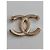 Spilla Chanel Logo CC in Cristallo e Metallo Dorato Bianco Gold hardware - vista 2