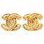 Orecchini a clip Chanel Gold CC trapuntati placcati oro D'oro