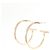 Orecchini a cerchio T Wire Medium di Tiffany & Co. - vista 2