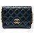 Chanel Season Candy WOC aus schwarzem Lammleder mit Goldhardware - Ansicht 2