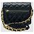Chanel Season Candy WOC aus schwarzem Lammleder mit Goldhardware - Ansicht 9