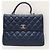 Chanel Borsa a mano con manico superiore Trendy CC Large in agnello blu navy e oro champagne - vista 2