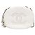 Chanel Borsa a tracolla bianca con borchie e catena Bianco
