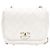Chanel Bolsa de ombro com aba acolchoada branca Branco