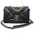 Chanel Borsa con patta in agnello nero Medium Interno Chip