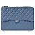 Chanel Clutch con patta in caviar Blu