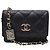 Chanel Portacarte con patta a soffietto e catena in pelle caviar nera Nero
