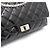 Chanel Vintage Schultertasche mit großer silberner Kette aus schwarzem Lackleder - Ansicht 5