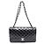 Chanel Borsa a tracolla Classic Medium in vernice con catena argentata Nero