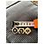 Fermaglio Chanel Portafortuna in metallo dorato Nero Gold hardware - vista 5