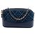 Clutch Chanel Gabrielle in denim trapuntato blu con doppia zip e catena Blu navy