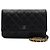 Chanel Borsa a tracolla e crossbody con catena CC dorata Nero