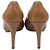Décolleté con plateau peep toe Prada in vernice beige - vista 5