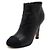 Chanel Botas de cano de tornozelo femininas em couro preto com CC e pérolas douradas - vista 2