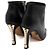 Chanel Botas de cano de tornozelo femininas em couro preto com CC e pérolas douradas - vista 8