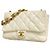 Timeless Borsa a tracolla Chanel Matelassé Chain in bianco
