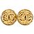 Orecchini a clip rotondi Chanel CC placcati oro D'oro