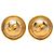 Orecchini a clip Chanel CC placcati in oro e perle sintetiche D'oro