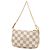 Borsa a mano Louis Vuitton Damier Azur Mini Pochette Accessoires Bianca Bianco - vista 2