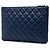 Clutch O Case in agnello trapuntato blu Chanel Medium - vista 2
