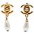 Orecchini a clip Chanel CC placcati oro con gocce di perle finte e chiusura Turn Lock D'oro