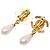 Orecchini a clip Chanel CC placcati oro con gocce di perle finte e chiusura Turn Lock D'oro - vista 2