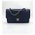 Timeless Chanel Classic Medium Flap Bag Pelle Caviar Blu Navy Blu scuro - vista 4