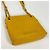 Borsa a tracolla Chanel in vitello martellato giallo - vista 2