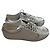 Sneakers Chanel CC Logo in pelle argento Bianco Silver hardware