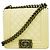 Bolso de hombro Chanel Boy Chain en piel charol blanca Blanco
