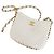 Borsa hobo Chanel CC Chain Around in lambskin matelassé Bianco - vista 16
