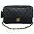 Borsa a tracolla Chanel Matelassé in pelle d'agnello nera Nero