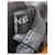 Chanel Schwarze Lederhandschuhe mit Kamelien  - Ansicht 6
