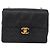 Borsa a tracolla CHANEL Chain Mini Matelasse in pelle d'agnello nera e oro CC Auth 195391SAV Nero D'oro - vista 2