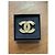 Chanel CC Brosche in Goldoptik mit Steppdesign und Strass Golden - Ansicht 8