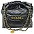 Chanel Bolso de hombro pequeño de piel de becerro negra y metal dorado Negro - vista 2